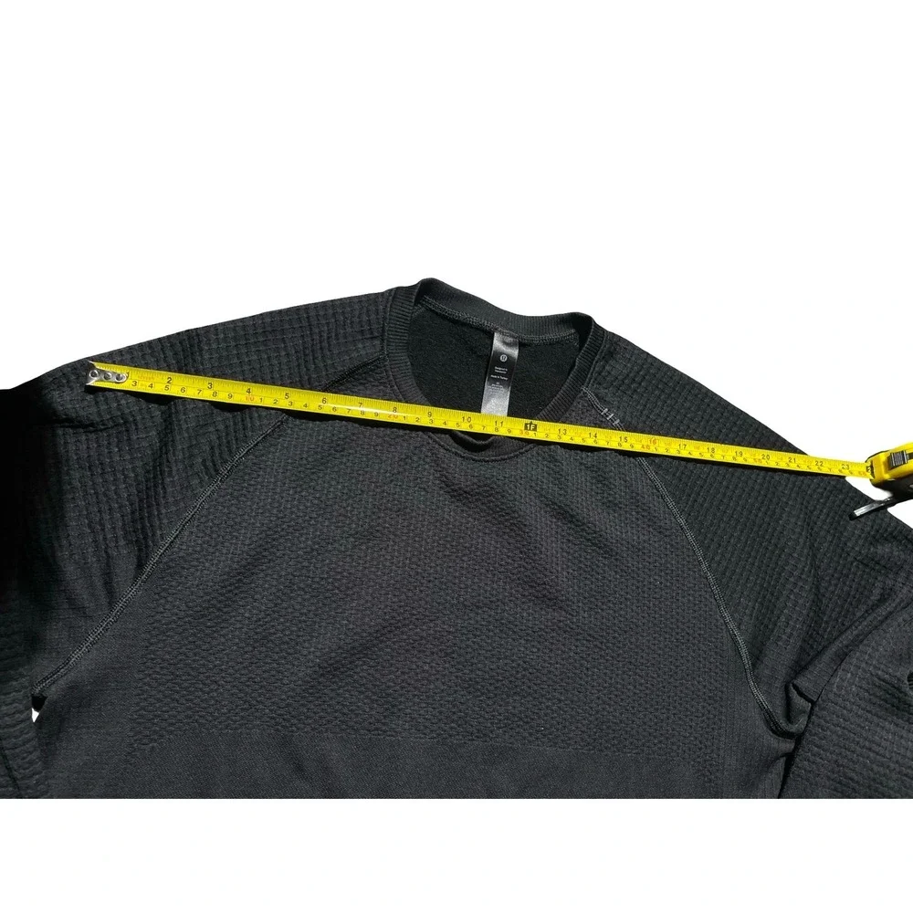 Lululemon Engineered Warmth Crewneck Sweater Black Merino Wool blend Mens L